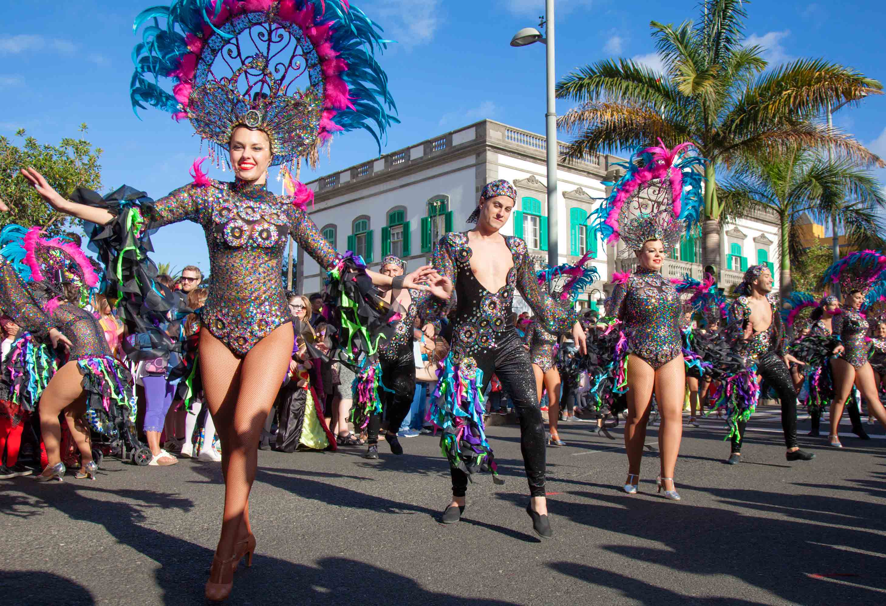 Embárcate hacia los carnavales de Canarias